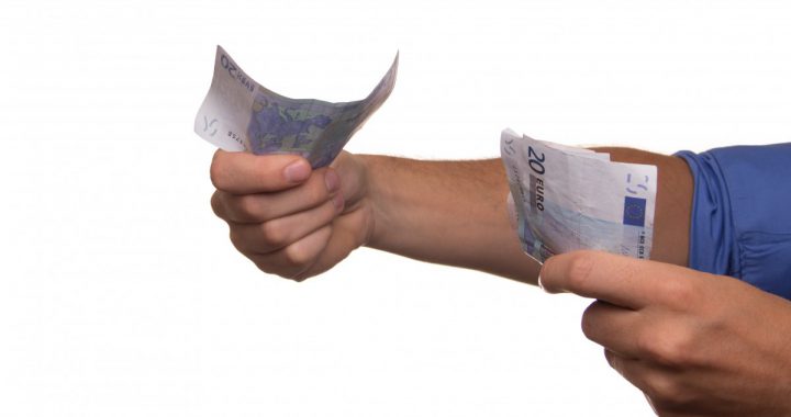 太阳城自发减薪