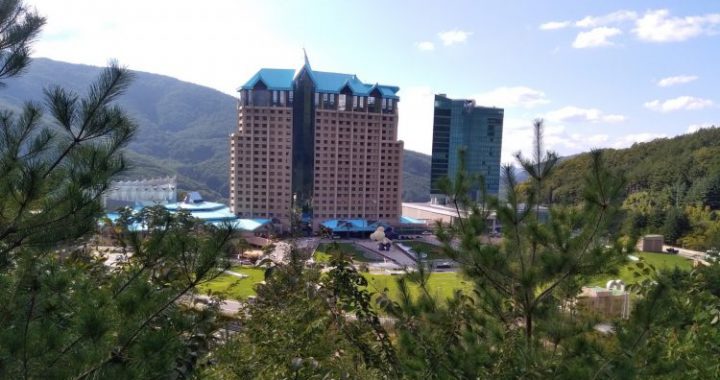 韩国案例暴增 江原乐园娱乐场重开急踩煞车