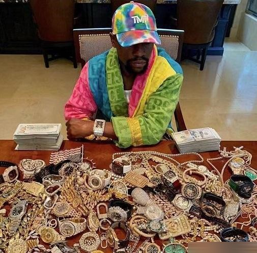 10亿美元被梅威瑟挥霍干净 传赌博是原因之一