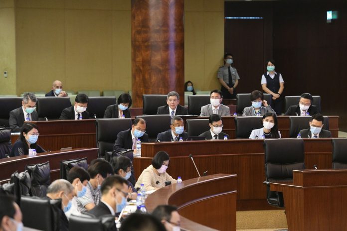 澳门当局加快工程审批 吁六博企别“浪费时间”