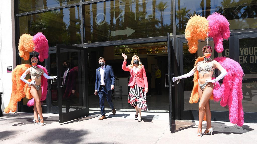 赌场推口罩奖励 有戴就送20美元