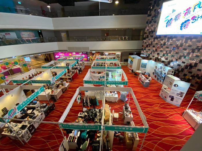 中小企苦哈哈 银娱百老汇卖场形同晒席