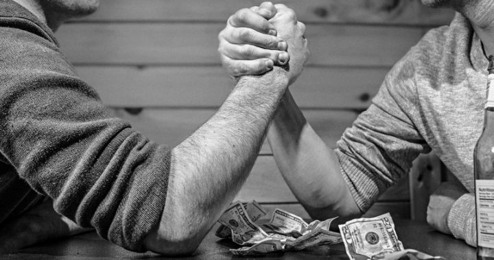 【博讯专栏】资深赌迷给力 封锁期投注不减反增