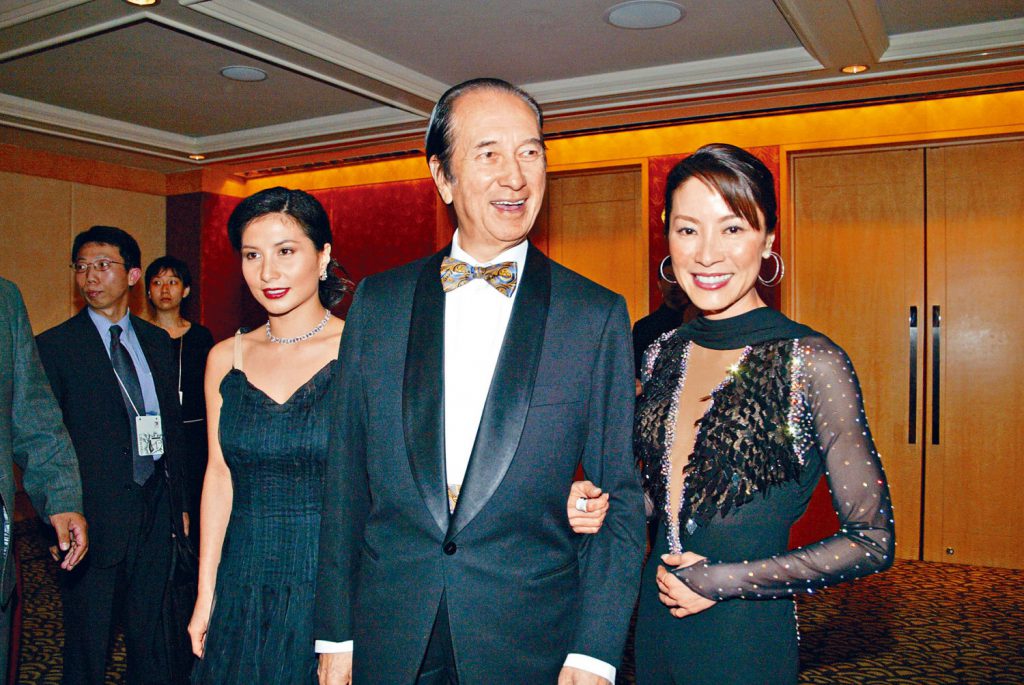 女儿何超仪父亲节发长文 悼念爸爸何鸿燊