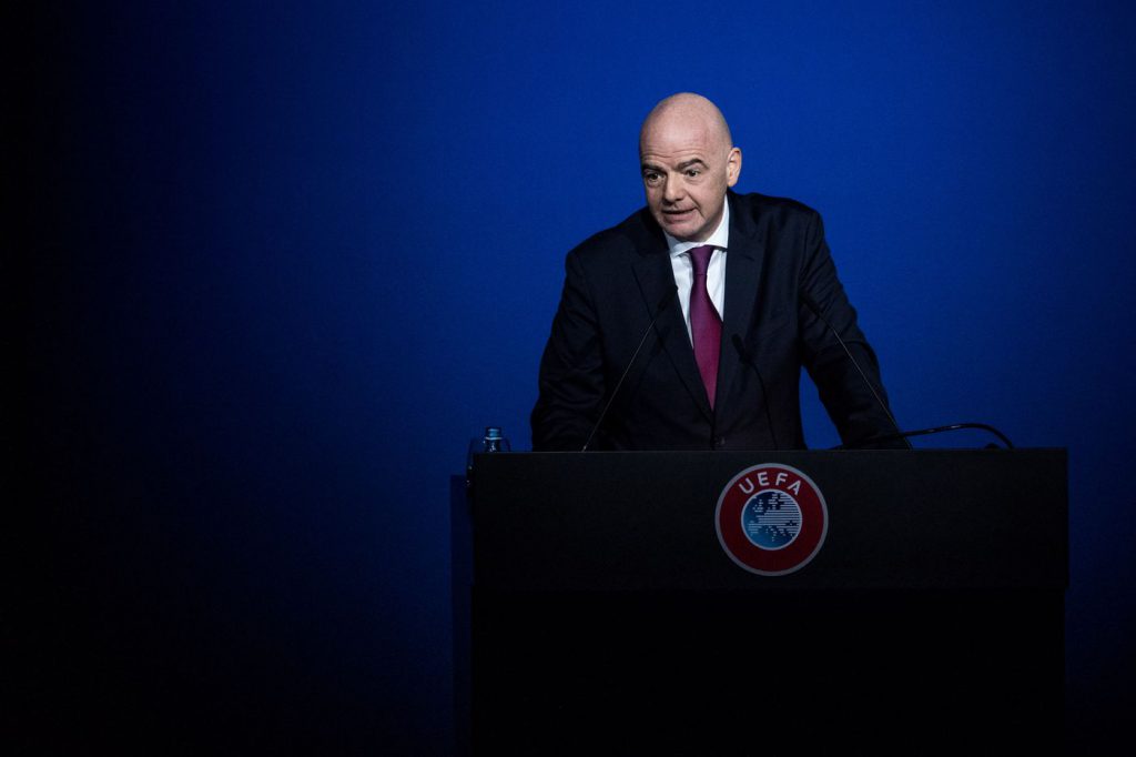 违法密会瑞士司法部长 FIFA主席被起诉