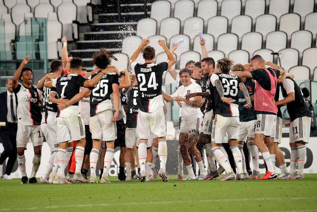 C罗率先破门尤文2-0获胜提前两轮创9连冠伟业！