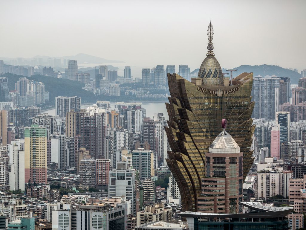 大摩悲看澳門今年賭收 料明年反彈110%