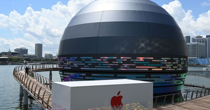 新加坡第三家苹果零售店铺