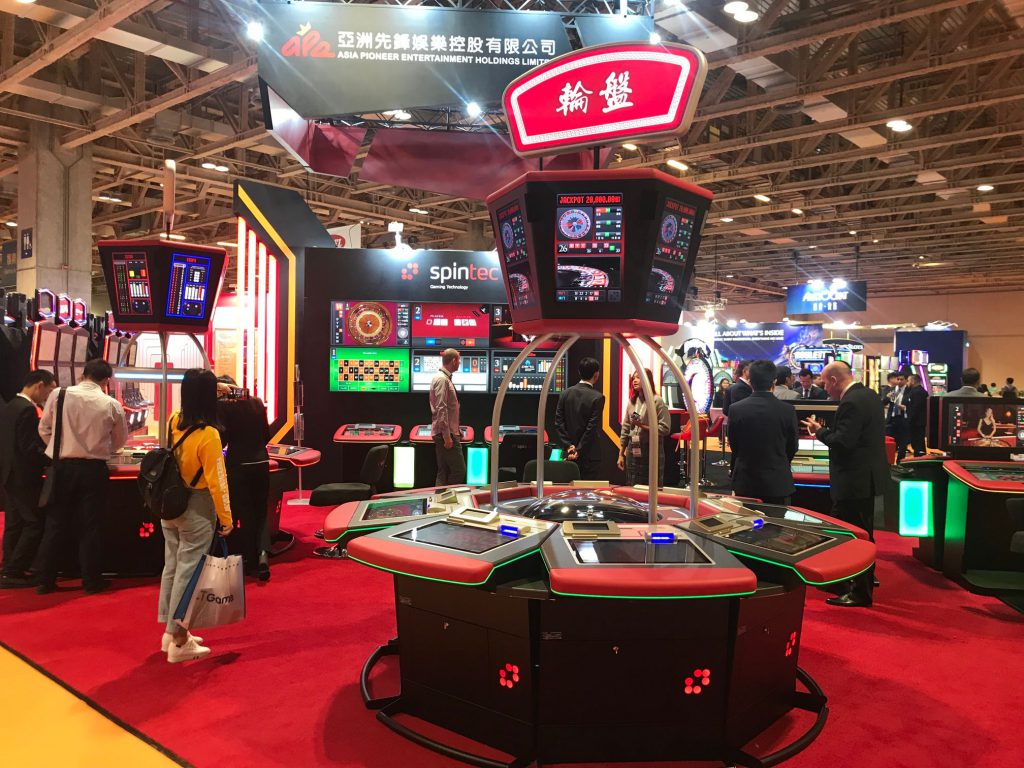 亚洲先锋娱乐中期录得2900万港元亏损，同时宣布成立亚洲先锋体育娱乐，以增加收入来源的多样性