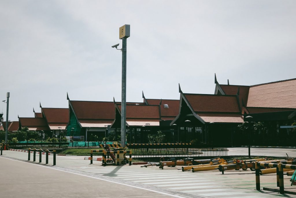 柬埔寨防新一波疫情 暂停菲律宾航班入境