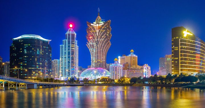 内地近年不断打击网博及跨境赌博活动，严查洗黑钱及非法交易对市场流动性带来压力。