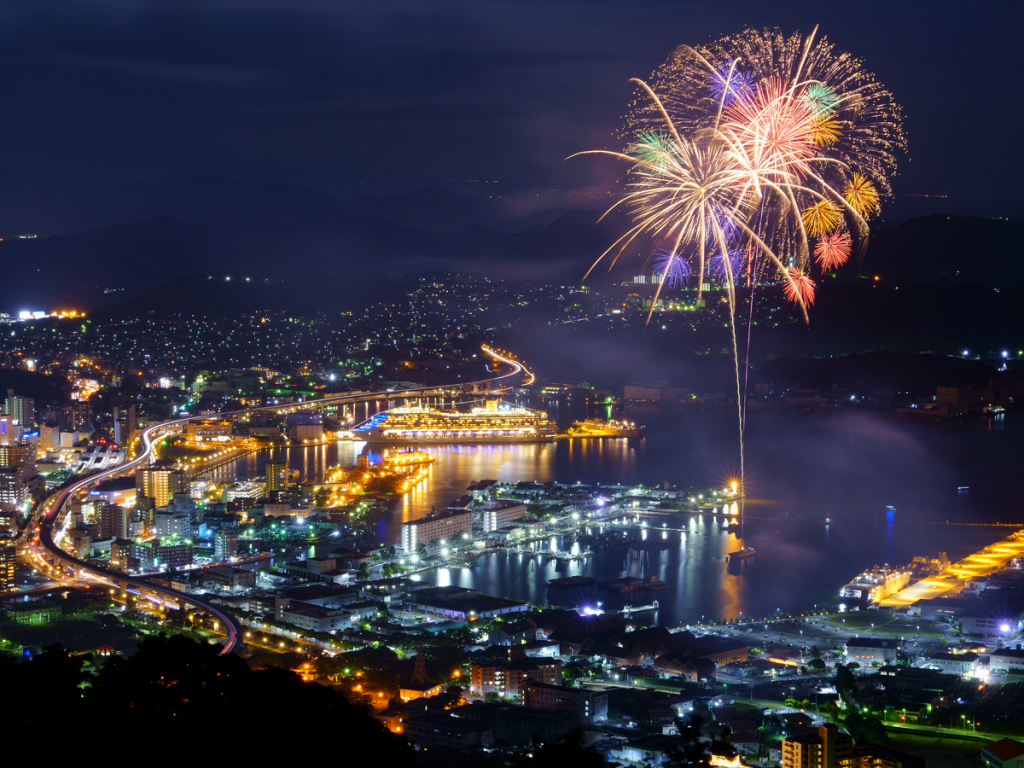 威华达控股出售子公司，投资套现6.5亿获利逾2.3亿。