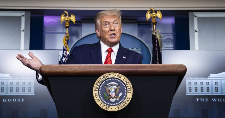 与拜登赌盘几乎快打平的美国总统特朗普