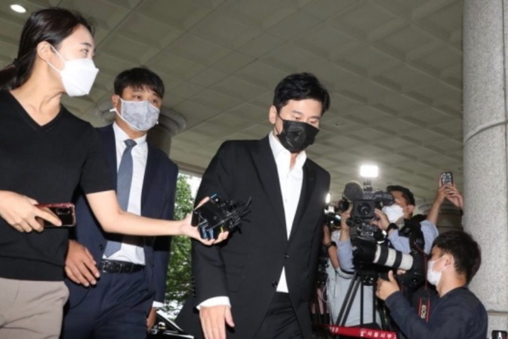 YG娱乐前代表梁铉锡承认赌博公诉