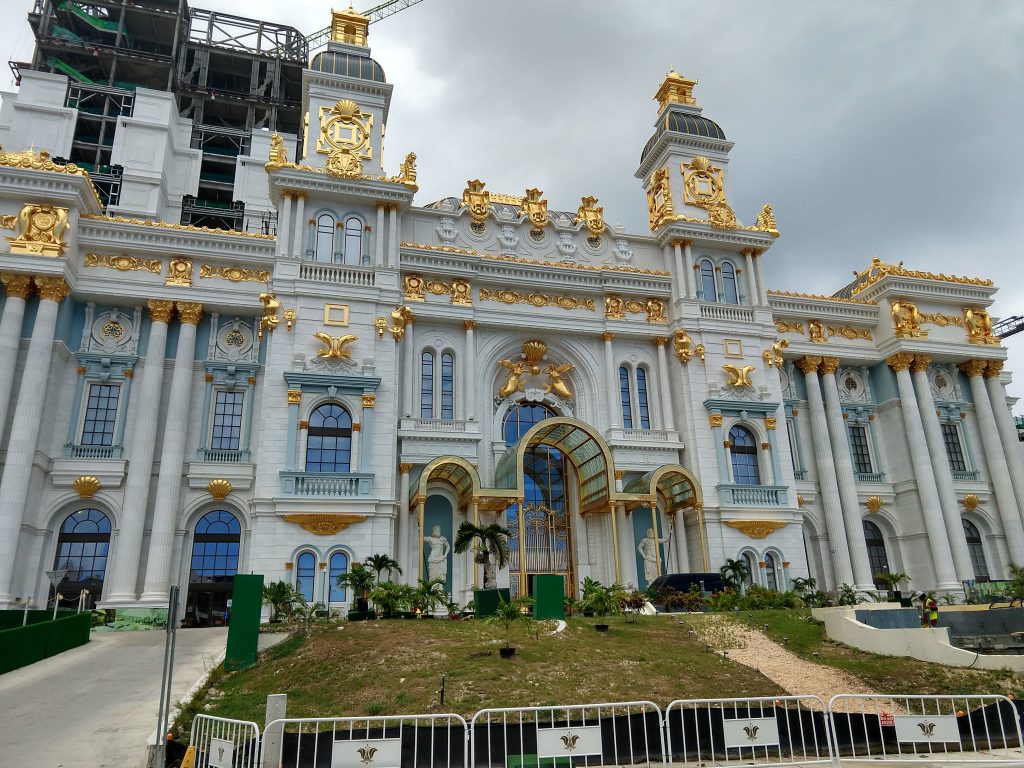 博华太平洋在塞班岛经营之博华皇宫综合度假村