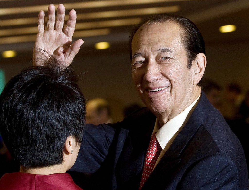 已故澳门赌王何鸿燊