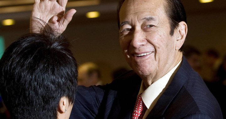 已故澳门赌王何鸿燊