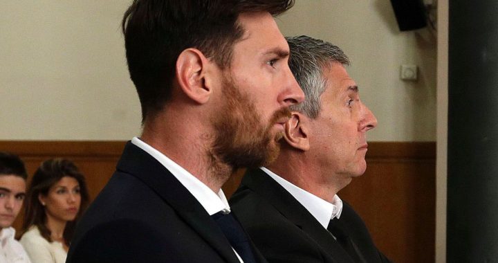 梅西与身兼经纪人的父亲