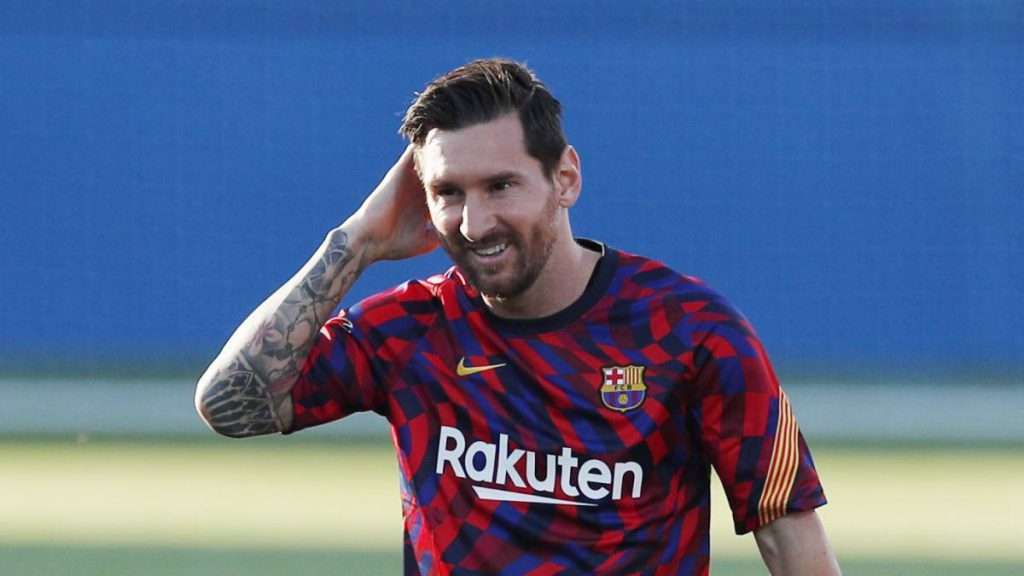 效力于巴萨的梅西