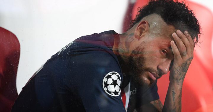 效力于法甲巴黎圣日尔曼的球星内马尔