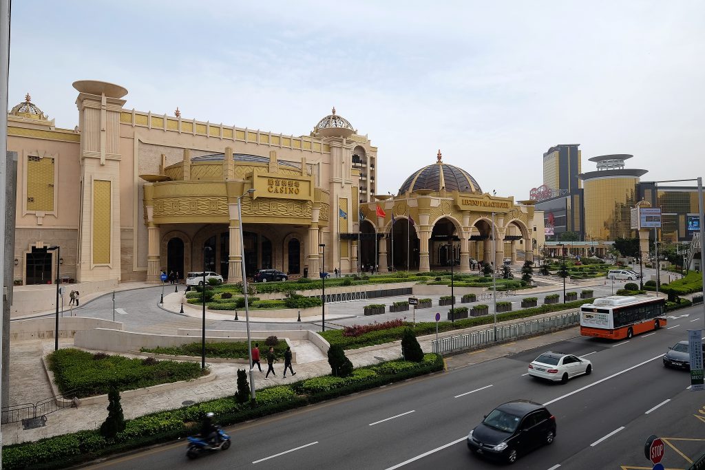 周锦辉回应出售励骏股份，指有利渔人码头发展。