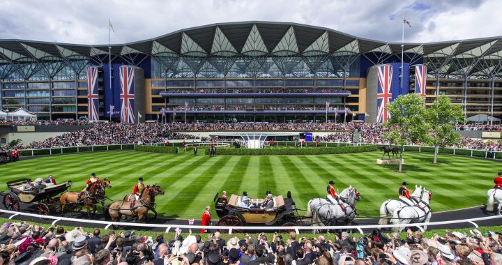 每年六月的第三周，迎来一年一度堪称世界上最豪华、最奢侈的英国皇家赛马会。