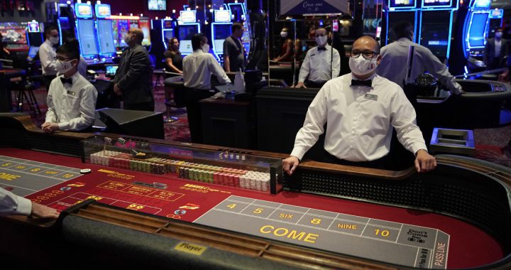 “冷静期”之类的对用户而言可能更为有用，因为这给了反思的时间。