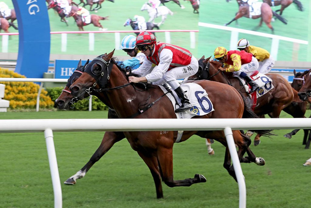 新一季赛马开锣日全日投注额破历年纪录达13.7亿港元。