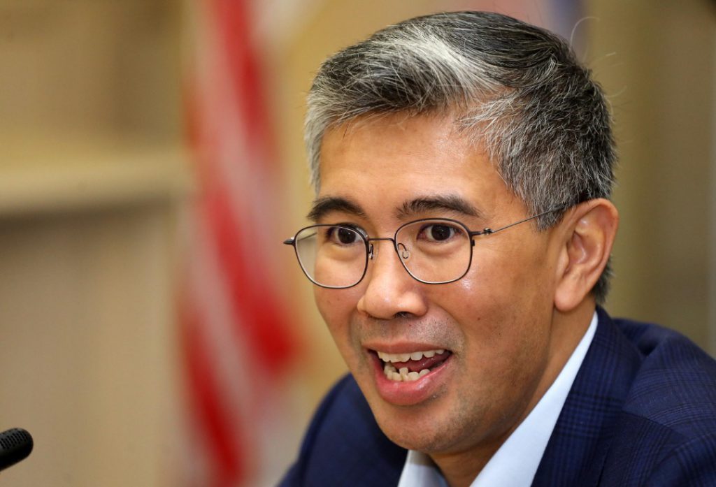 马来西亚财政部长指出，在现有博彩政策下，政府不会发出网上赌博执照。