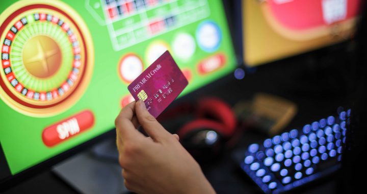 澳大利亚银行称，不授权使用信用卡赌博，是现有贷款政策的扩展。