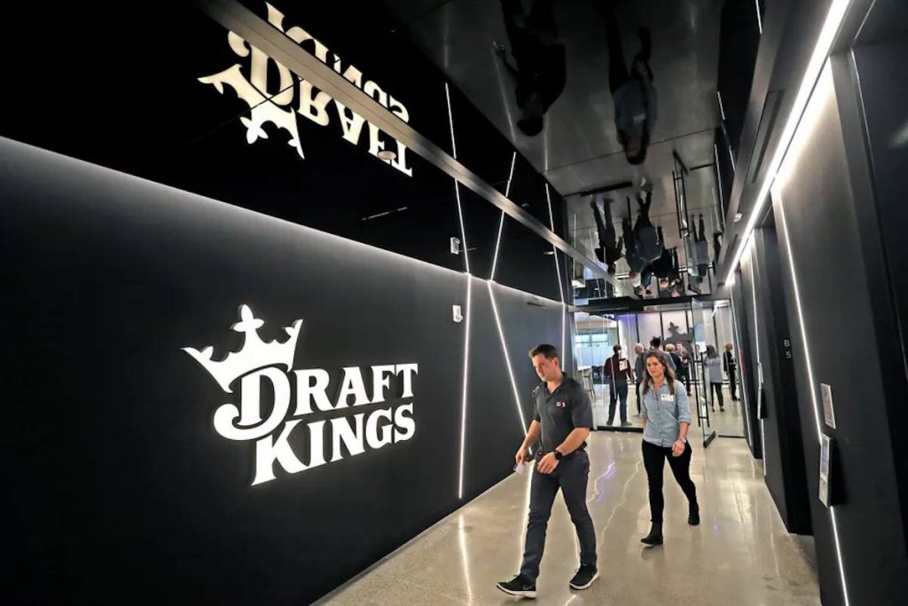 DraftKings通过新的普通股发行，于10月5日开始公开发售。