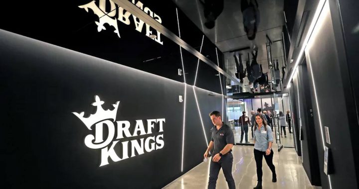 DraftKings通过新的普通股发行，于10月5日开始公开发售。