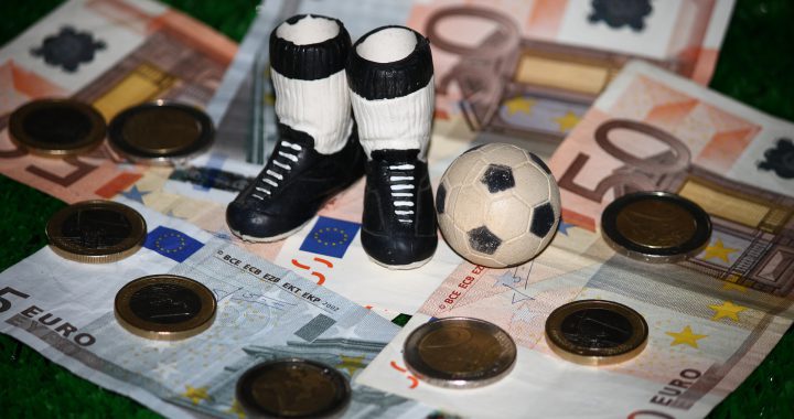 公卫事件对经济造成的影响，加上激励手段增加，假球发生的可能性会比以往更具威胁。