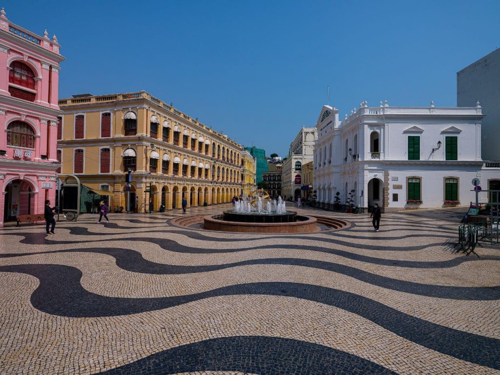 澳门旅游业希望内地尽快恢复旅行团跨境旅游，促进与内地间的相互旅游。