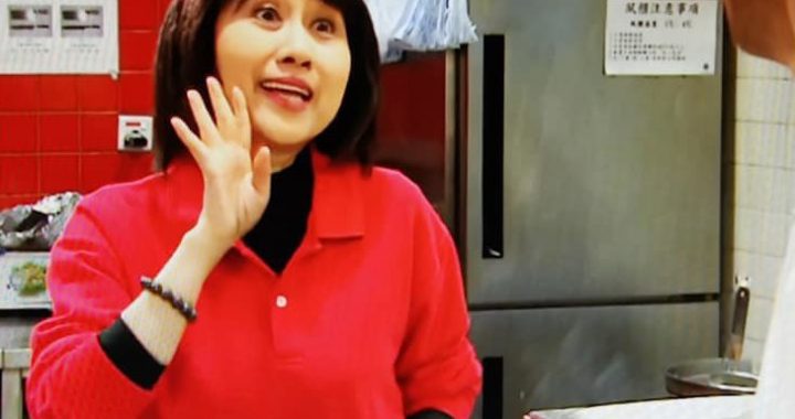 香港六合彩搅珠首位女主持人