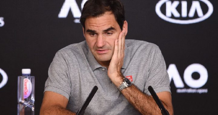 澳网赛后记者会费德勒提及他的膝盖伤