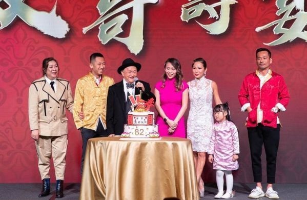 周焯华为父亲举办寿宴