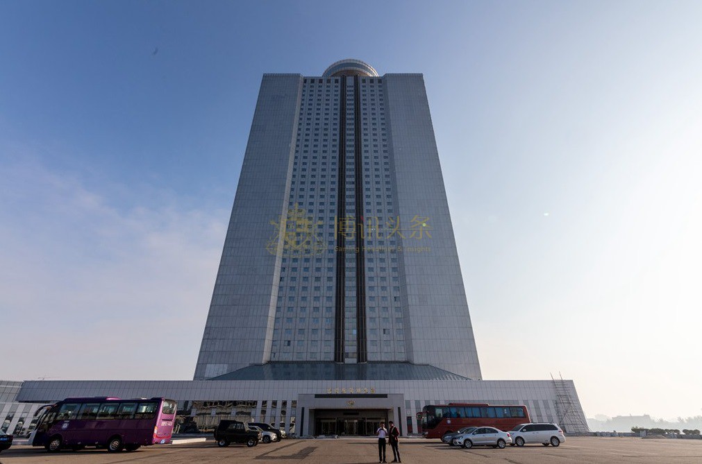 羊角岛酒店位于大同江上的独立岛屿