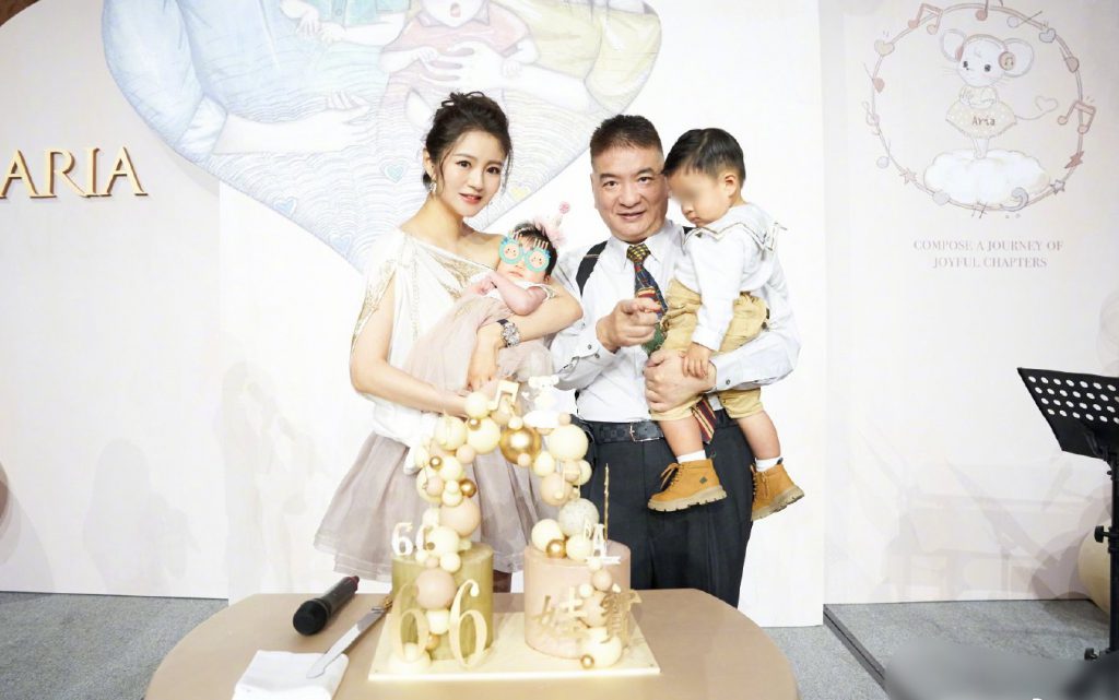 安以轩将带孩子们搭乘包机赴澳门与陈荣炼团聚