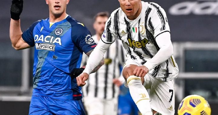 意甲第17轮Ｃ罗在伤停补时破球门