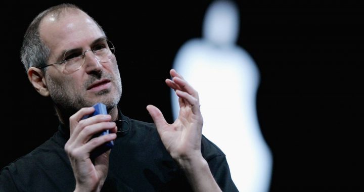 苹果联合创办人乔布斯