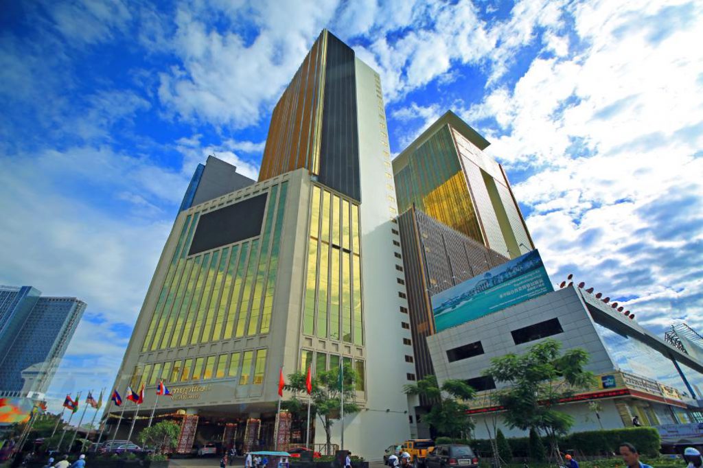 金界赌场（Naga）老板、马来西亚富豪曾立强入柬埔寨国籍。