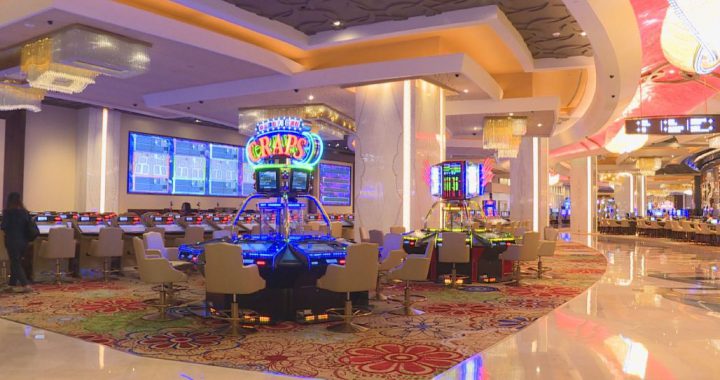 澳门统计局指雇员报酬占本地生产总值比例相对其他国家或地区低。