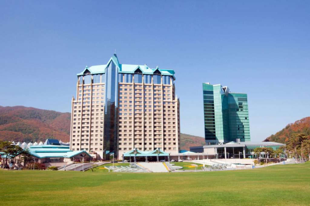 江原乐园于2月15日重新开放