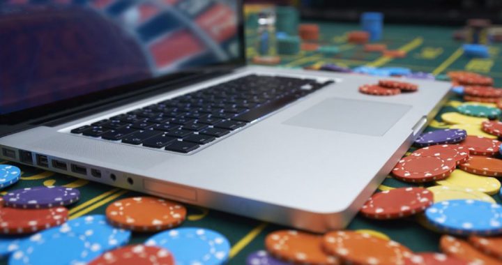 泰国警方破获犯罪团伙经营网络赌博金额超过10亿泰铢