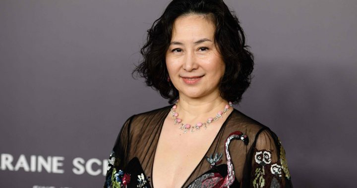 何超琼二度减持母公司持股