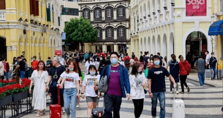 澳门景区人潮涌现
