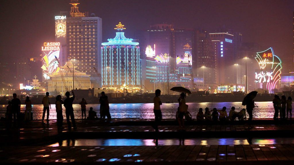 周锦辉谈澳门赌牌数非重点关键开放经营权