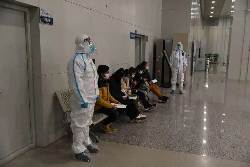 中国当局日前在各大国际机场拦阻337名涉赌涉诈嫌疑人出国