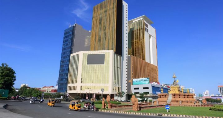 疫情严竣金边和马尼拉实施宵禁和封城